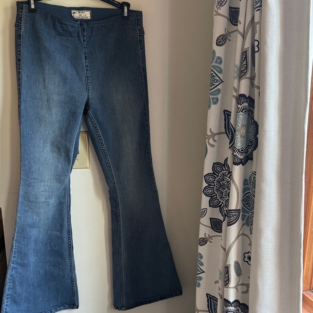Free People Flared Jeans